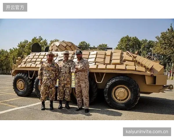 紧凑阵型减少球员单兵奔跑距离，伊朗队以整体移动策略优化体能分配。